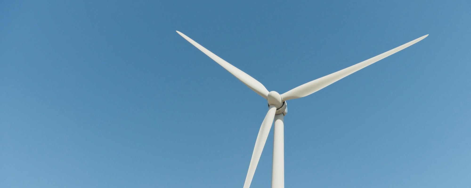 Aerogenerador de eje horizontal en un emplazamiento abierto