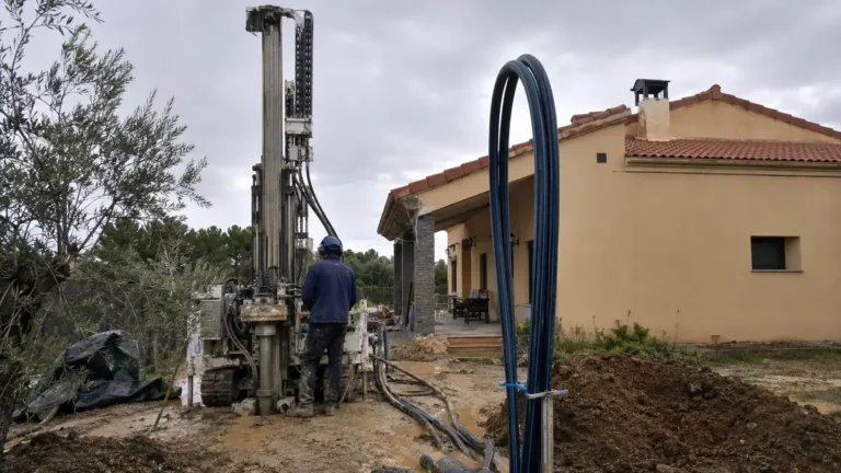 Sondeo vertical para una instalación geotérmica junto a una vivienda
